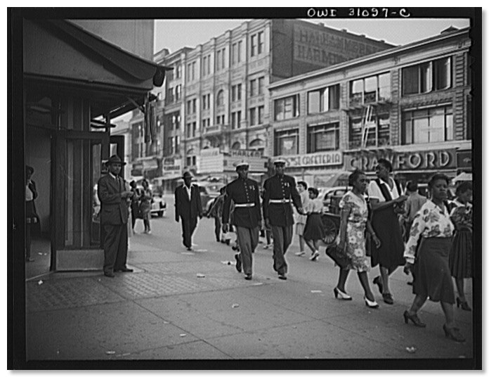 Street Harlem 1943 loc