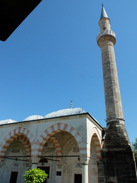 Gjakovë – Mosquée Hadum