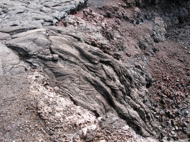 L'univers min&eacute;ral du volcan